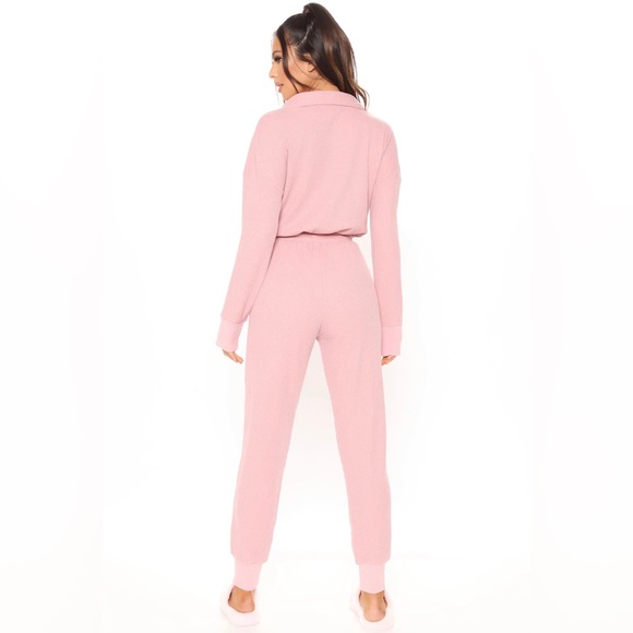 FASHION NOVA | Women’s Destination Relaxation Thermal Jumpsuit in Mauve Size S - Picture 8 of 8